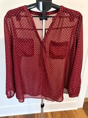 GAP Burgundy Sheer Print V-Neck Long Sleeve Blouse XL Chest Pockets